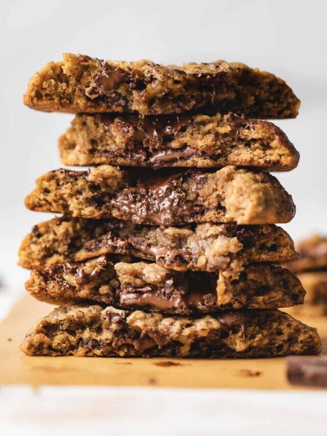 Banana Oatmeal Chocolate Chip Christmas Cookies