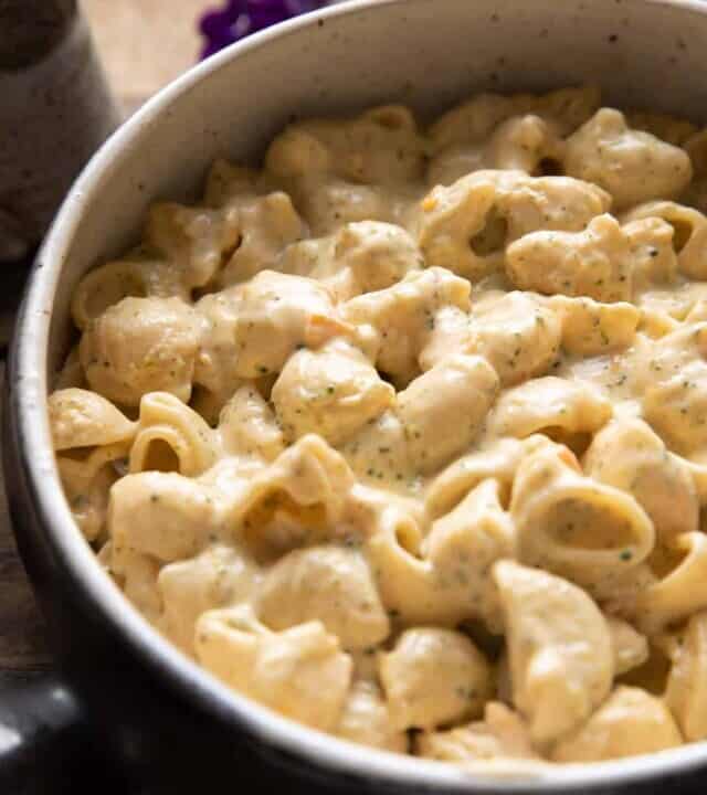 cropped-BroccoliCheddarMacCheese-blog-10.jpg