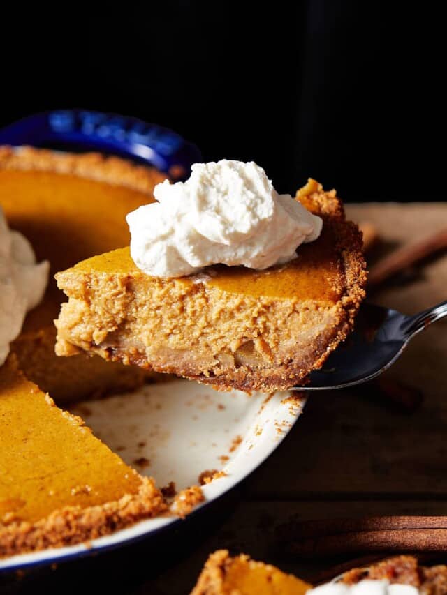 Pumpkin Pie with Graham Cracker Crust Bites with Bri