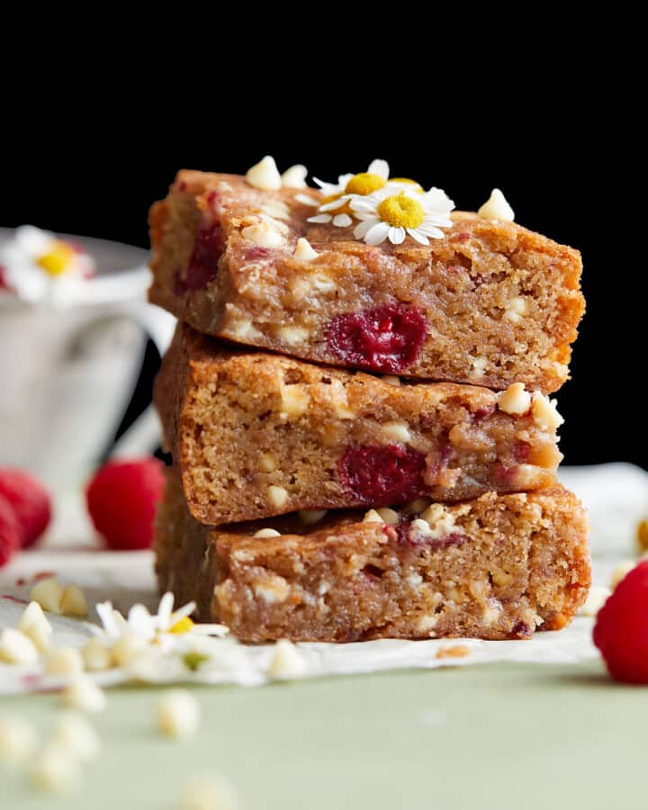 White Chocolate And Raspberry Blondies - Bites With Bri