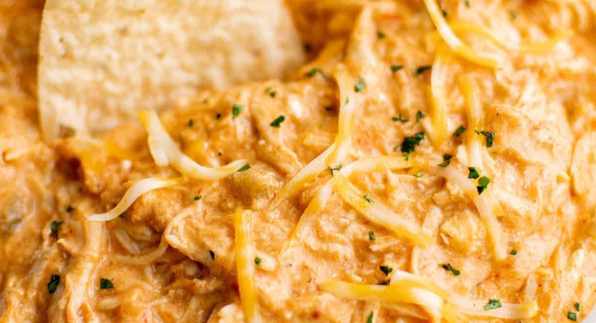 Up close image of crockpot queso chicken.