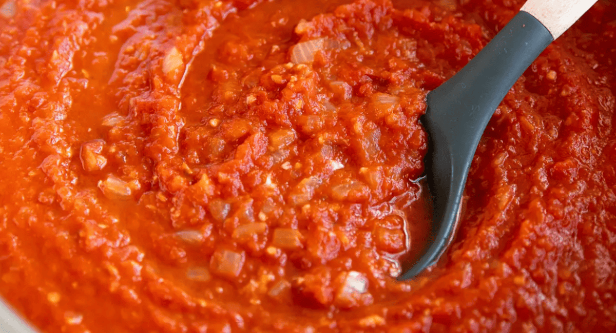 Up close image of arrabbiata sauce.