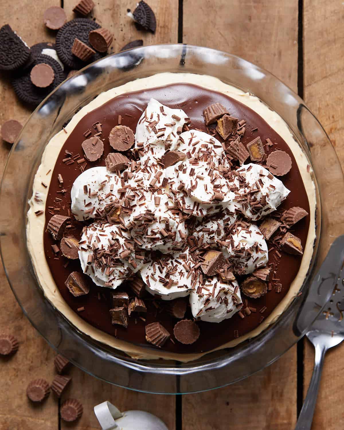 Overhead image of reeses peanut butter cup pie with garnish.