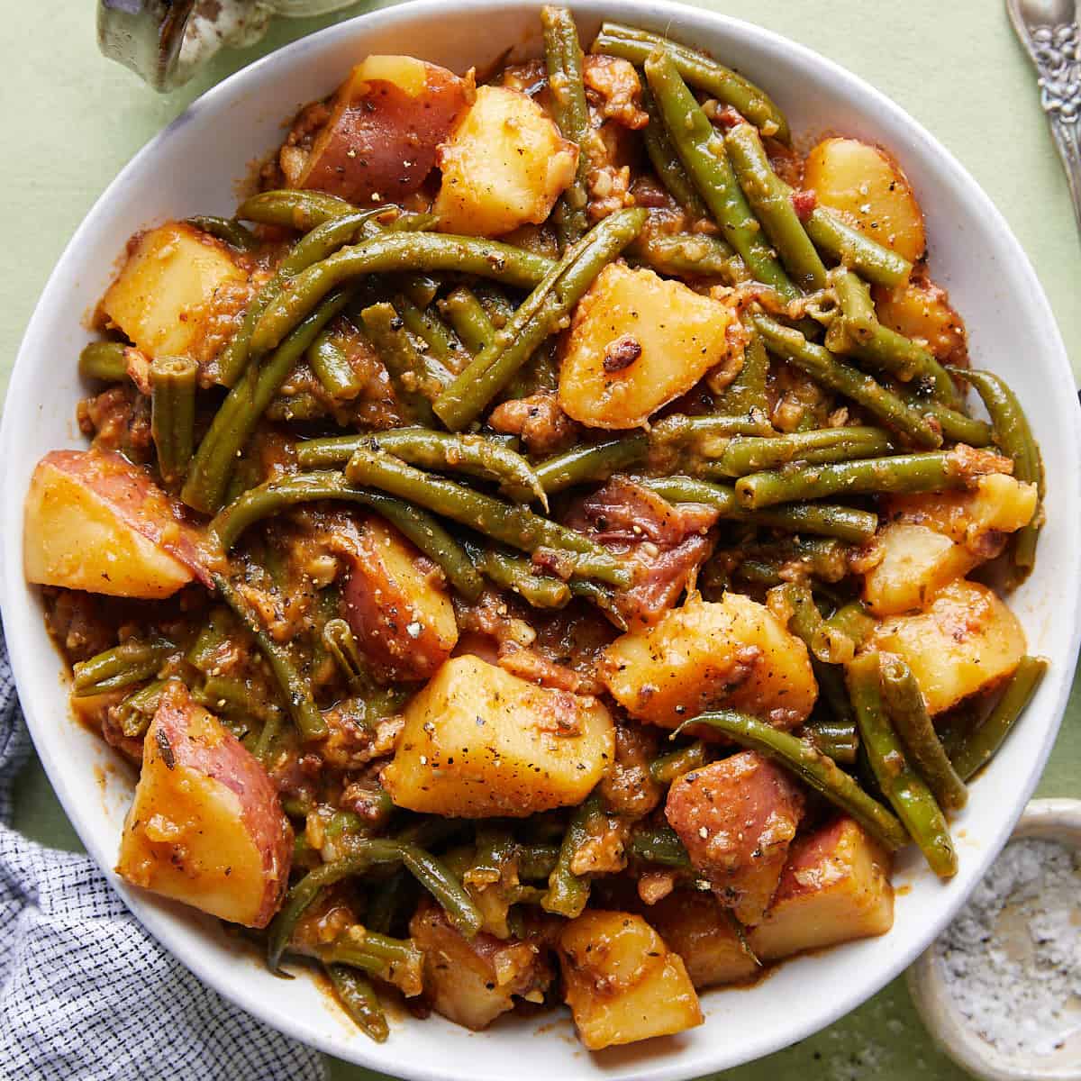 Green Beans and Potatoes Recipe (Southern Style) 