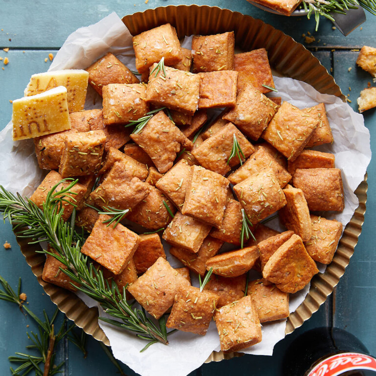 Parmesan Rosemary Crackers Recipe Bites with Bri