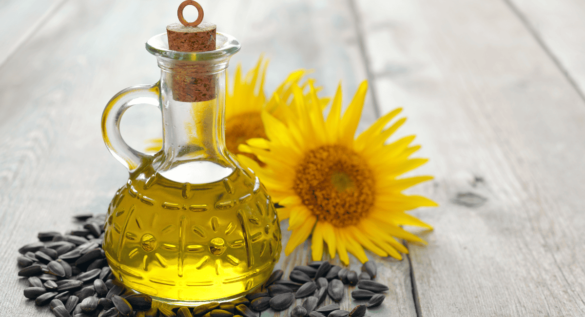 Up close image of sunflower oil.